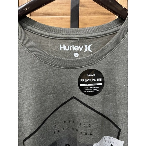 Hurley Men’s Short Sleeve Crewneck Graphic Logo T-Shirt Olive Size Small NWT - Picture 3 of 8